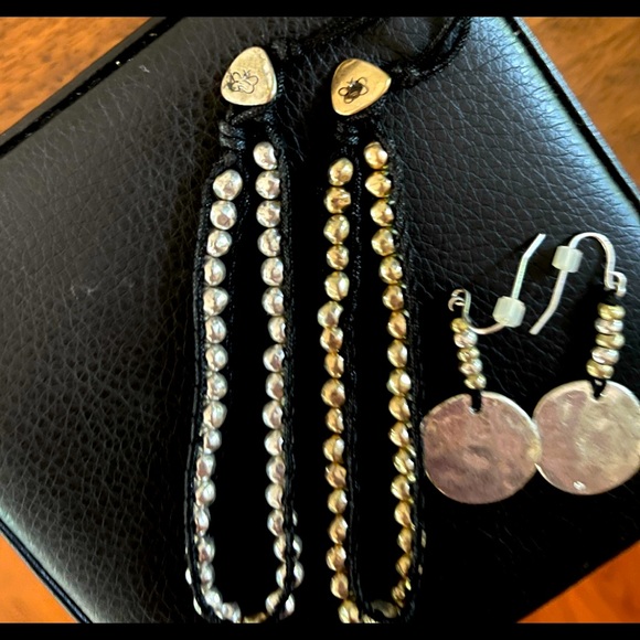 Bracelets earring set, includes all 3 pieces - Picture 2 of 3